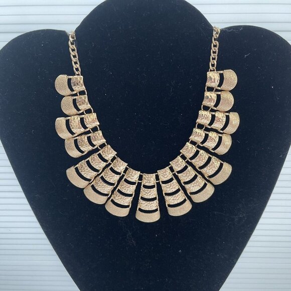 Gold Tone Bib Bold Statement Necklace Graduated Funky Chunky Adjustable 19" - Picture 1 of 11